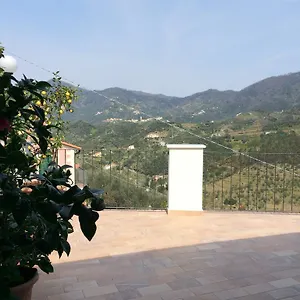 Levantotwo Bedrooms Flat With Terrace , Levanto Italie